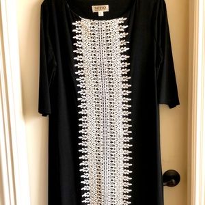 Beautiful in black and white. Make a statement when you walk in the room.